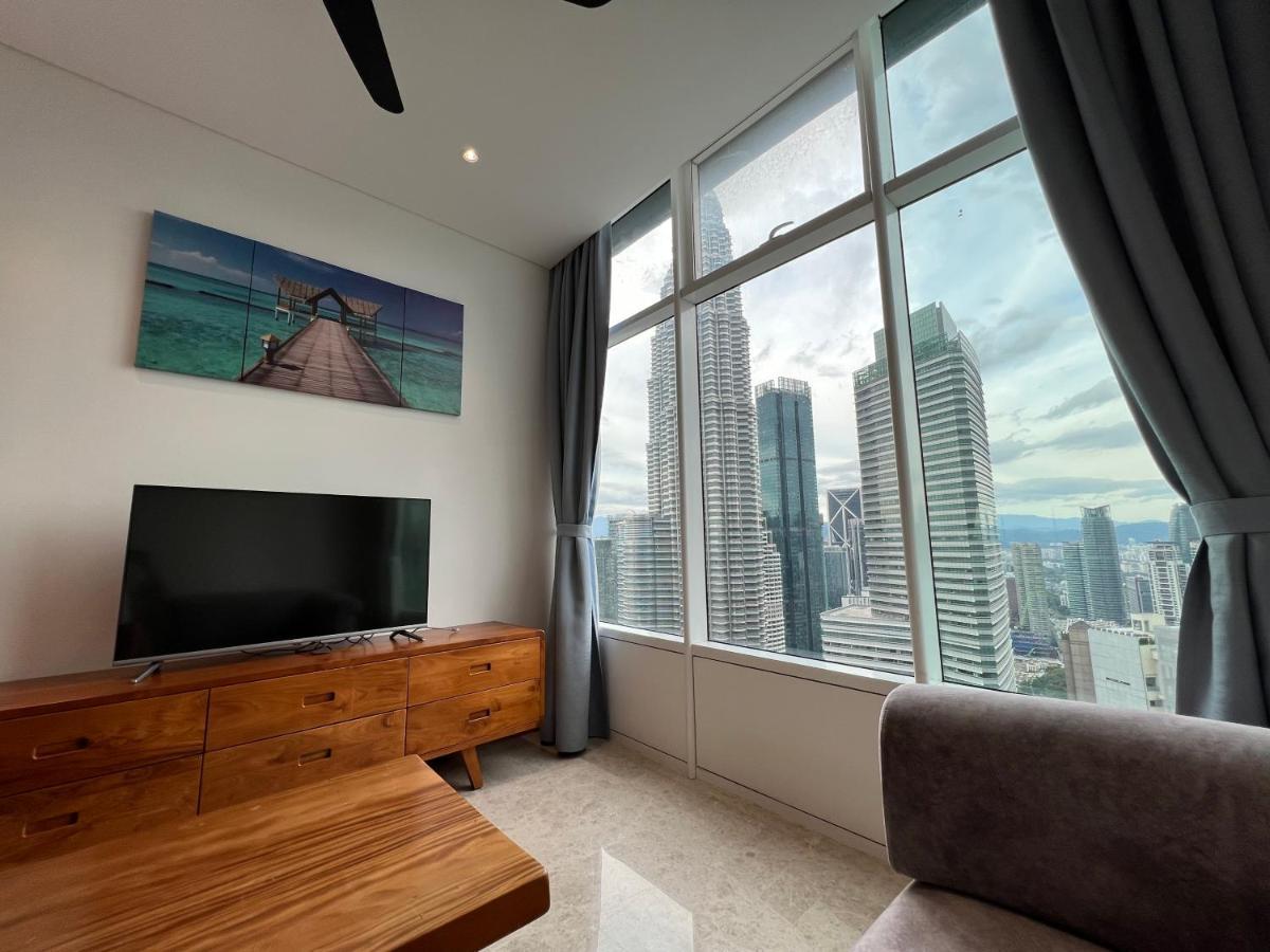 Sky Suites Klcc By Pnut Kuala Lumpur Exterior photo